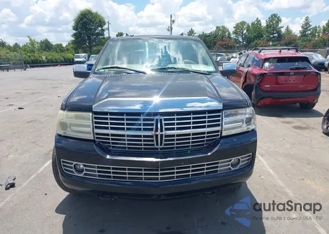 2008 Lincoln Navigator из США, поврежденный, VIN 5LMFU275X8LJ04221